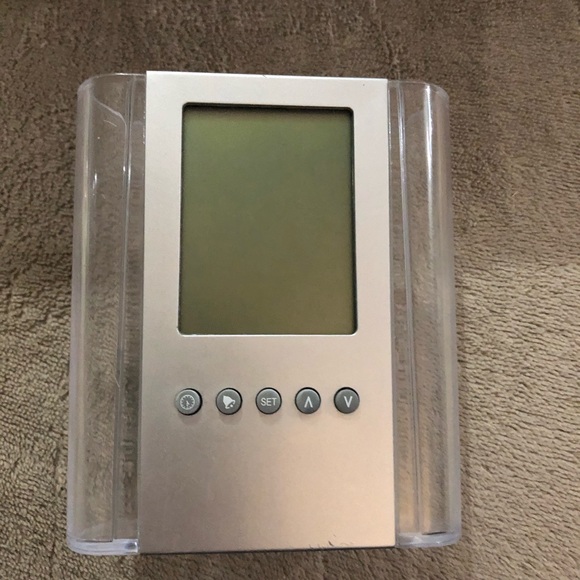 Tech Accessories *specific items* click this ad - Picture 7 of 16